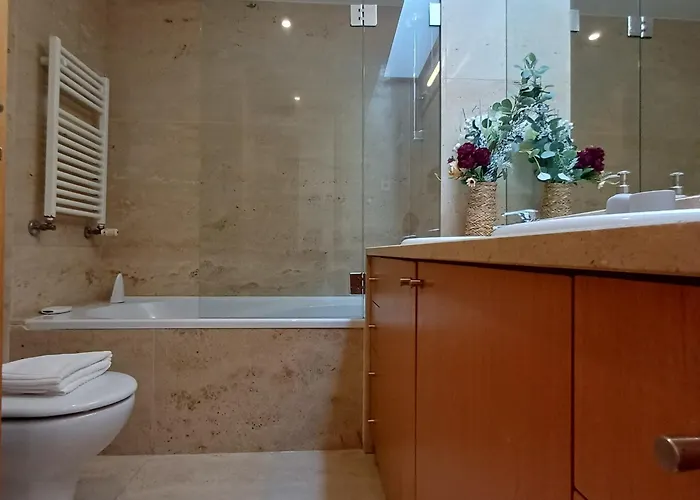 Tasteful Getaway With Private Terrace * Matosinhos (Porto)