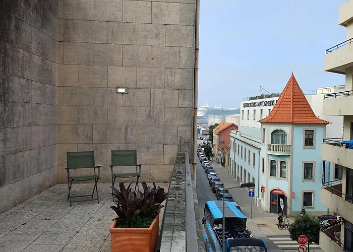 Tasteful Getaway With Private Terrace * Matosinhos (Porto)